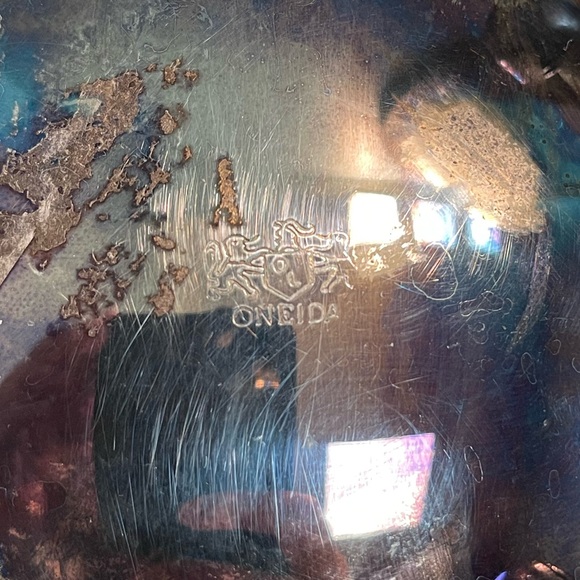 Vintage Oneida Silver-plated Footed Ornate Water Pitcher Beautiful Tarnished USA - Picture 7 of 9